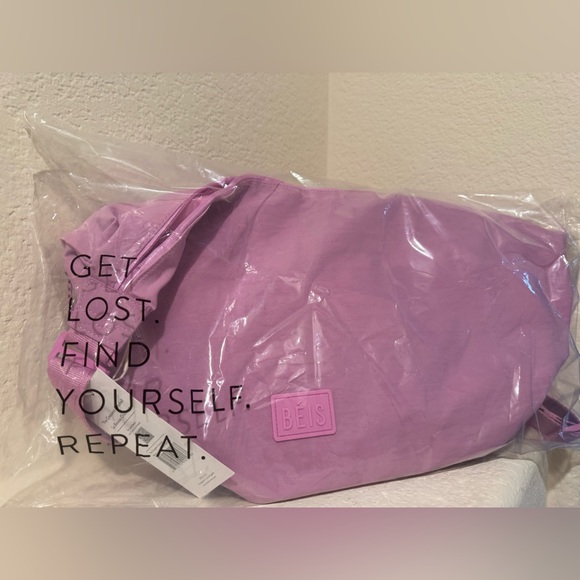 BEIS The Crescent Catchall in Berry NWT - Picture 11 of 13